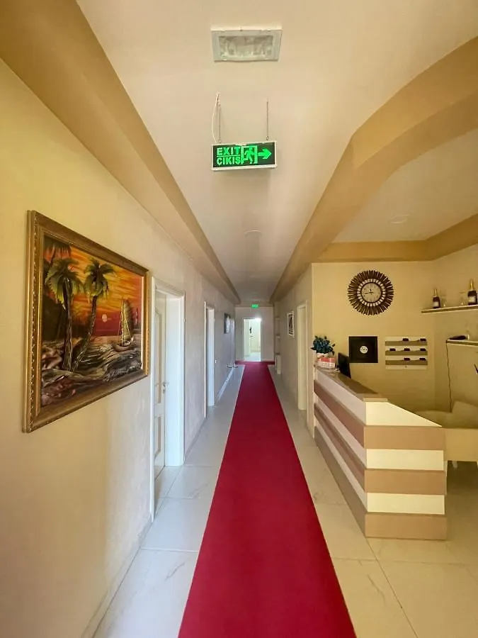 Grand Hotel Gjyshi Qerrexhias 3*,
