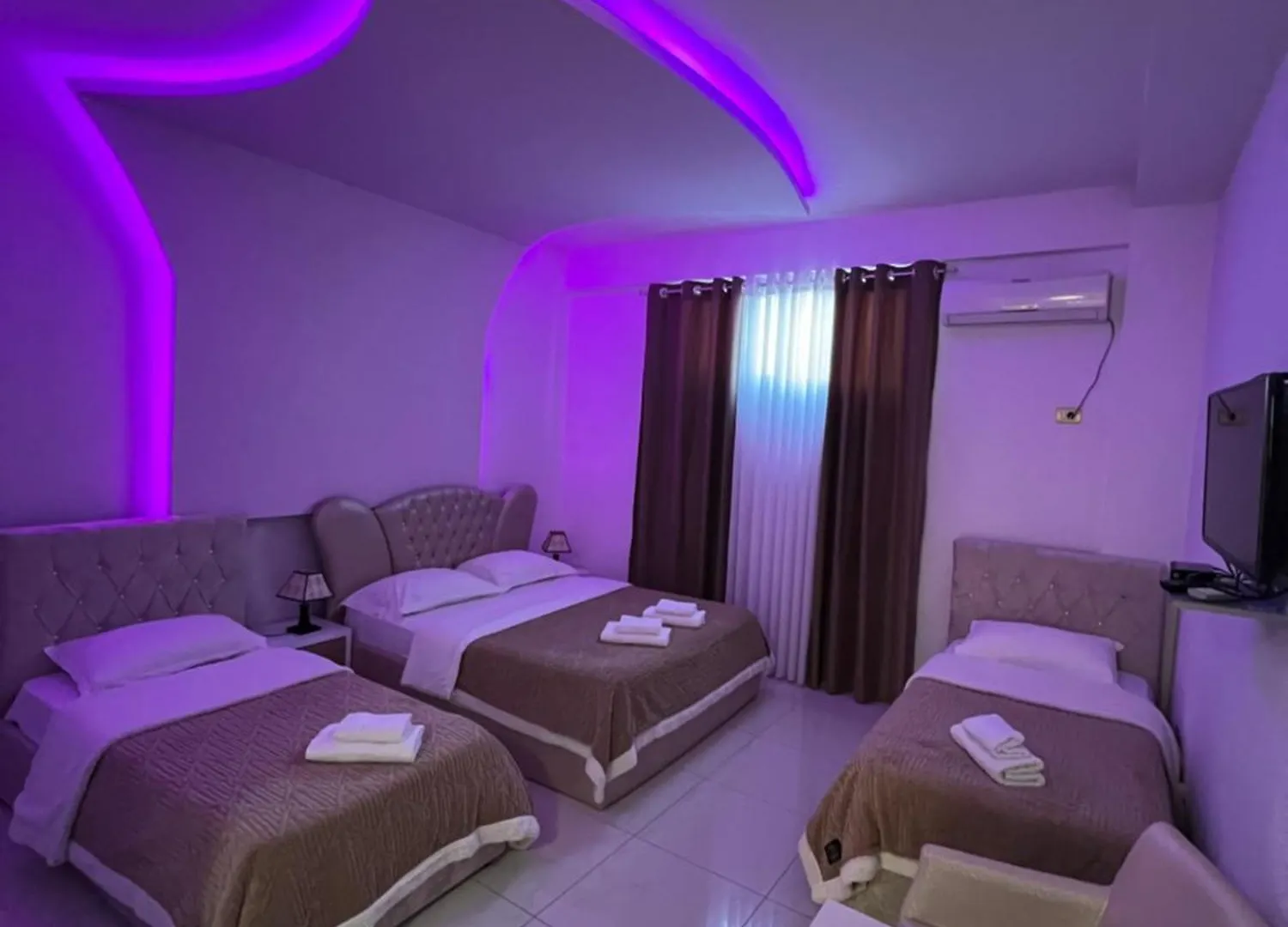 Grand Hotel Gjyshi Qerrexhias 3*,