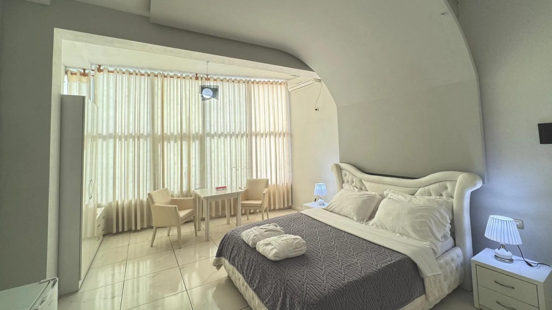 Grand Hotel Gjyshi Qerrexhias