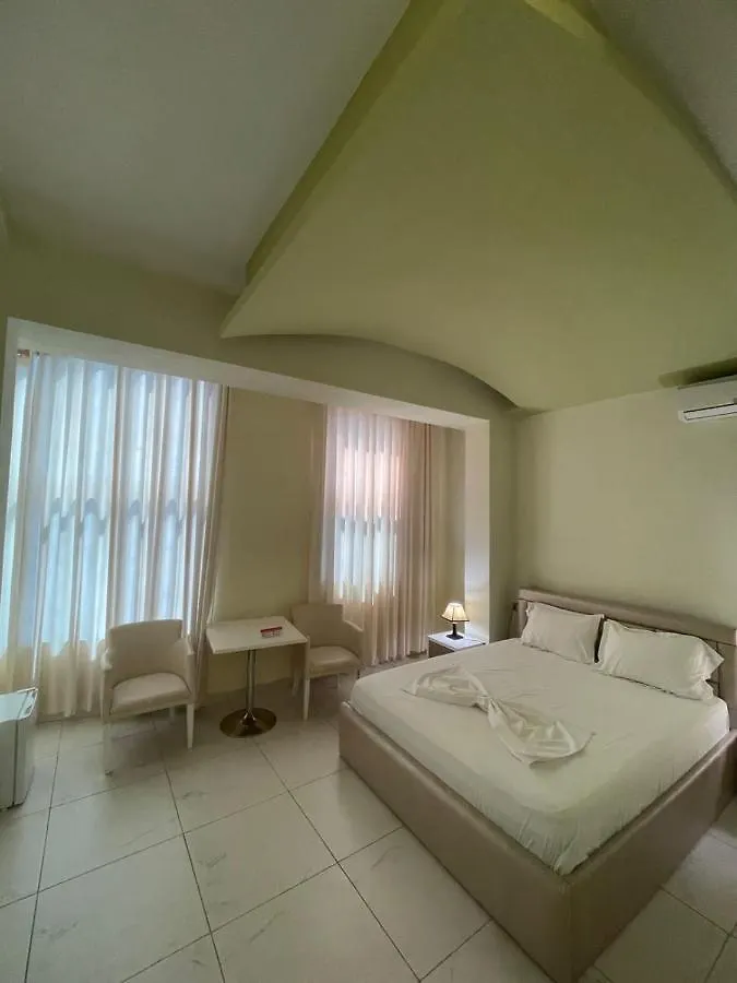 Grand Hotel Gjyshi Qerek