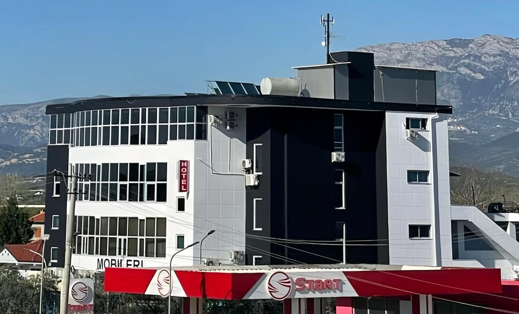 Grand Hotel Gjyshi Qerek Albania