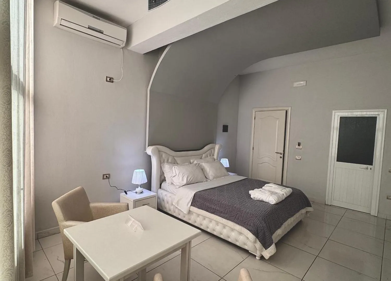 Grand Hotel Gjyshi Qerek 3*,  Albania